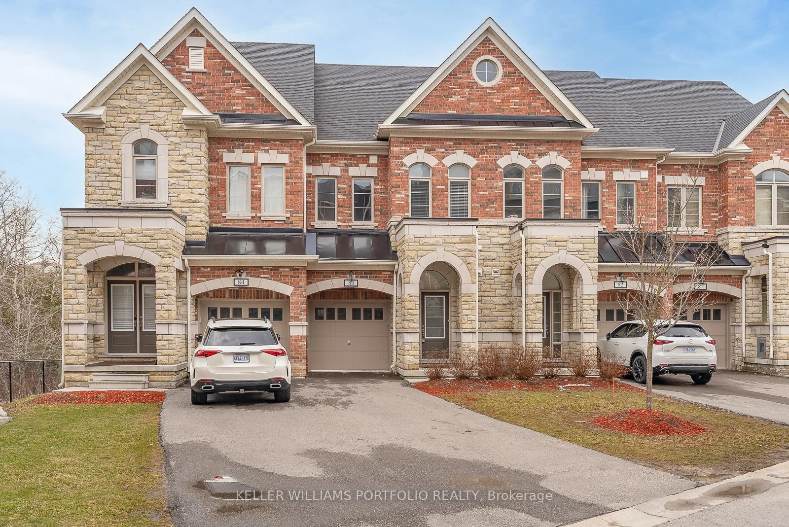 1331 Major Mackenzie Drive W 83, Vaughan, ON L6A 4W4