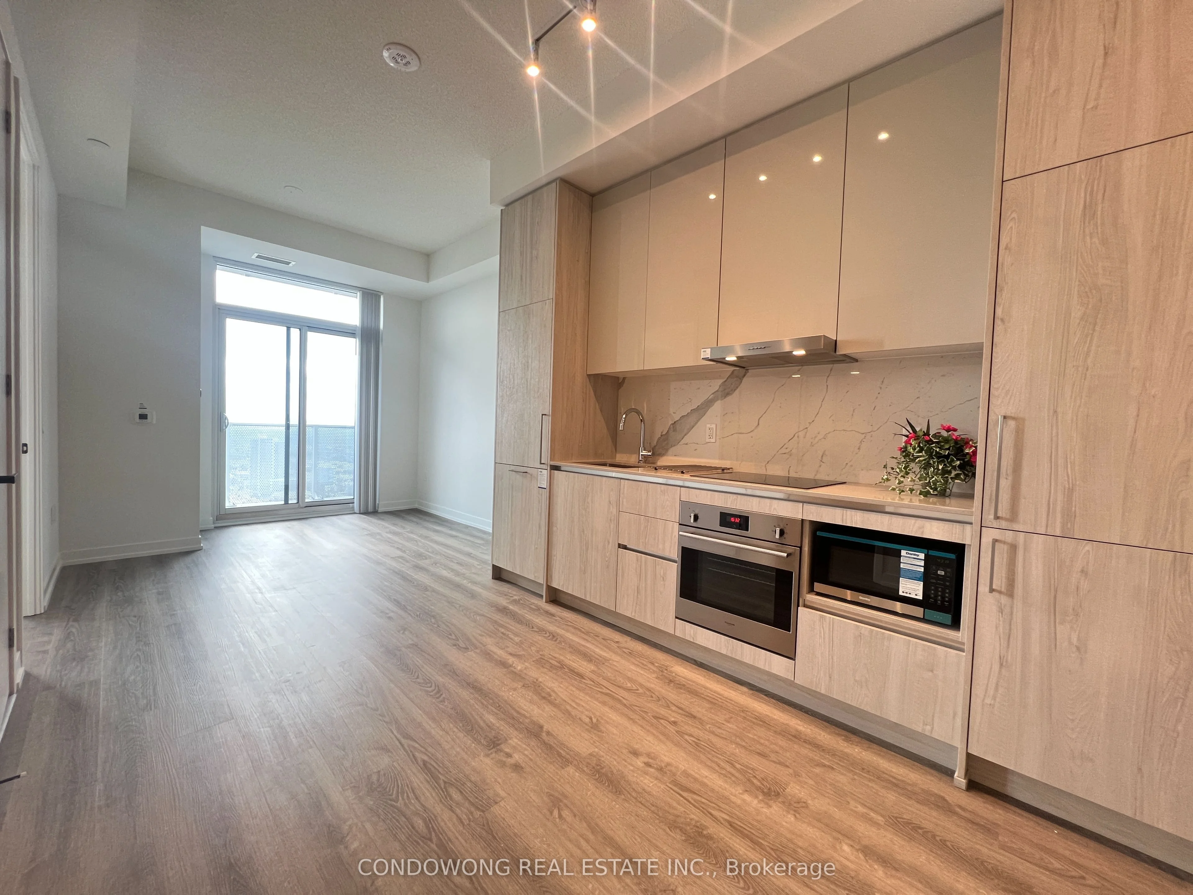 195 Commerce Street 5307, Vaughan, ON L4K 0P9