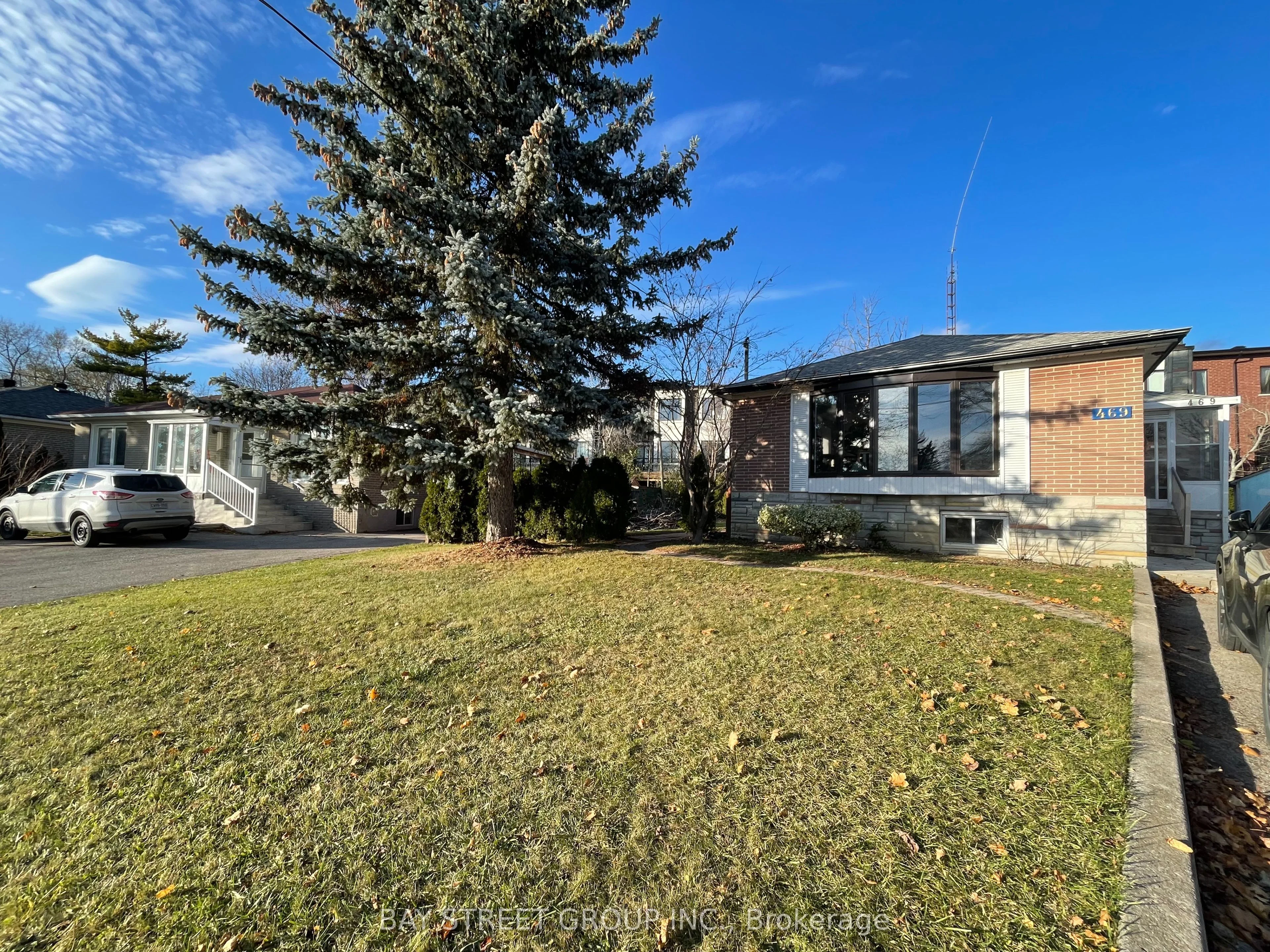 469 Lynett Crescent BSMT, Richmond Hill, ON L4C 2V8