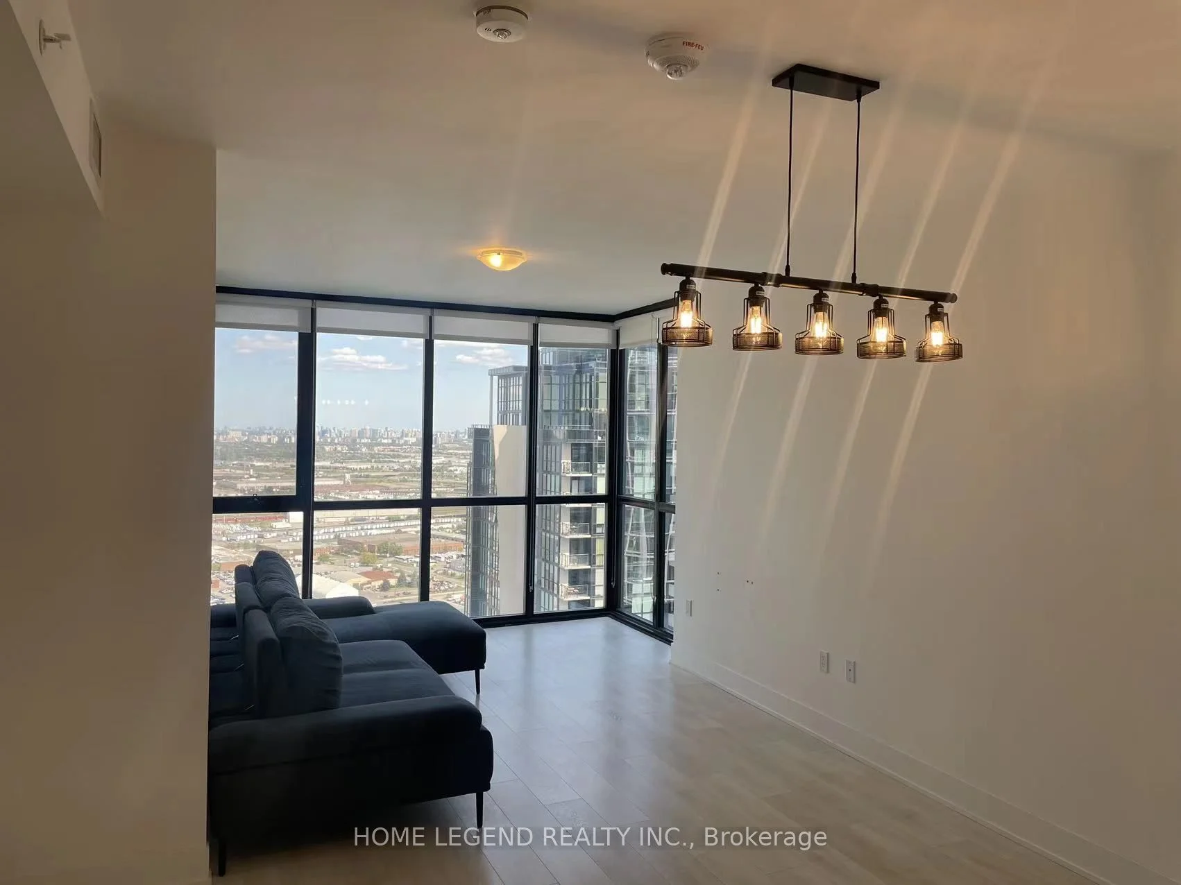 Condo Apartment in Vaughan