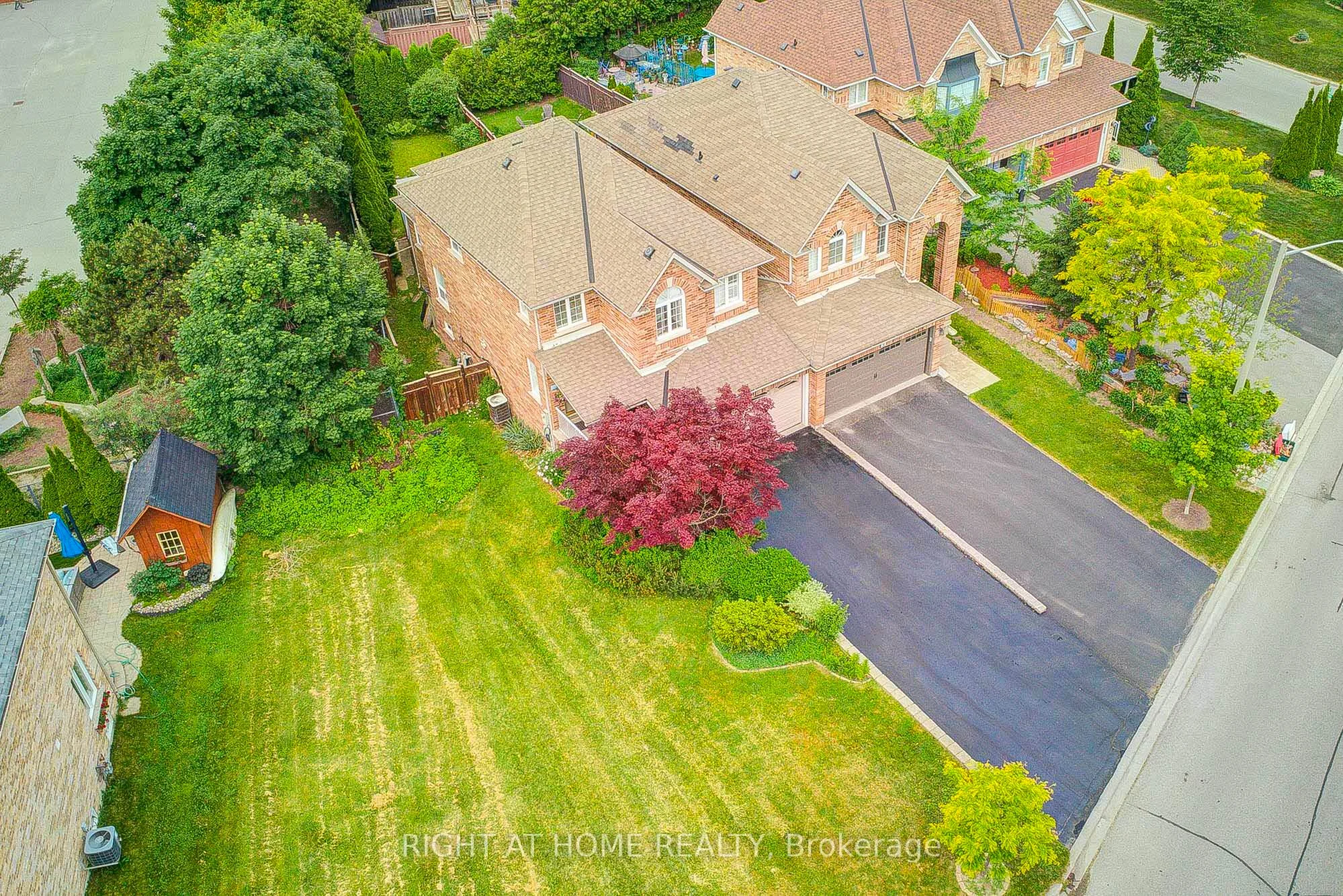 28 Lorridge Street, Richmond Hill, ON L4E 3W4