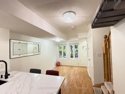 Condo Townhouse in Markham