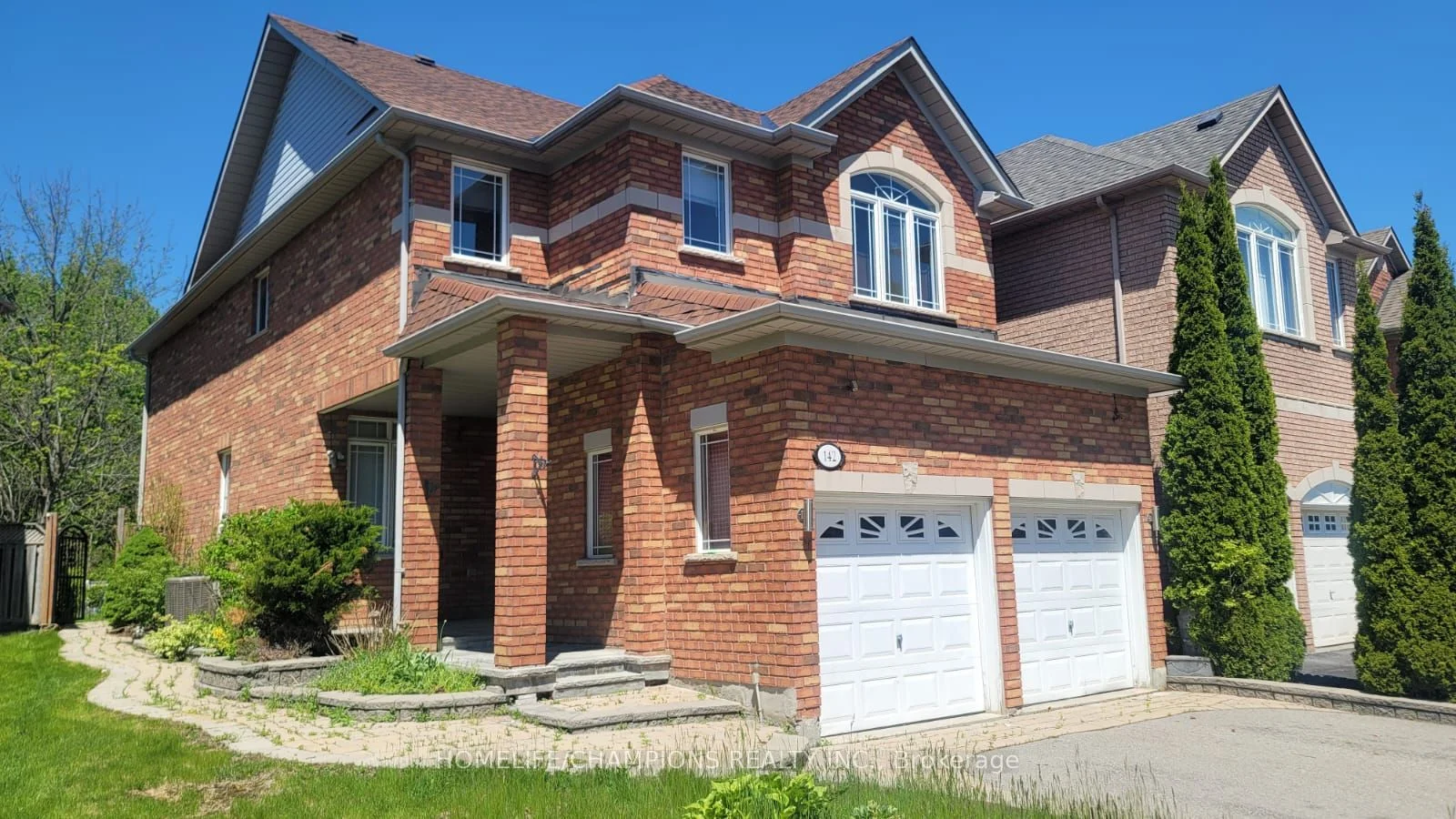 142 Estate Garden Avenue, Richmond Hill, On L4e 3x8