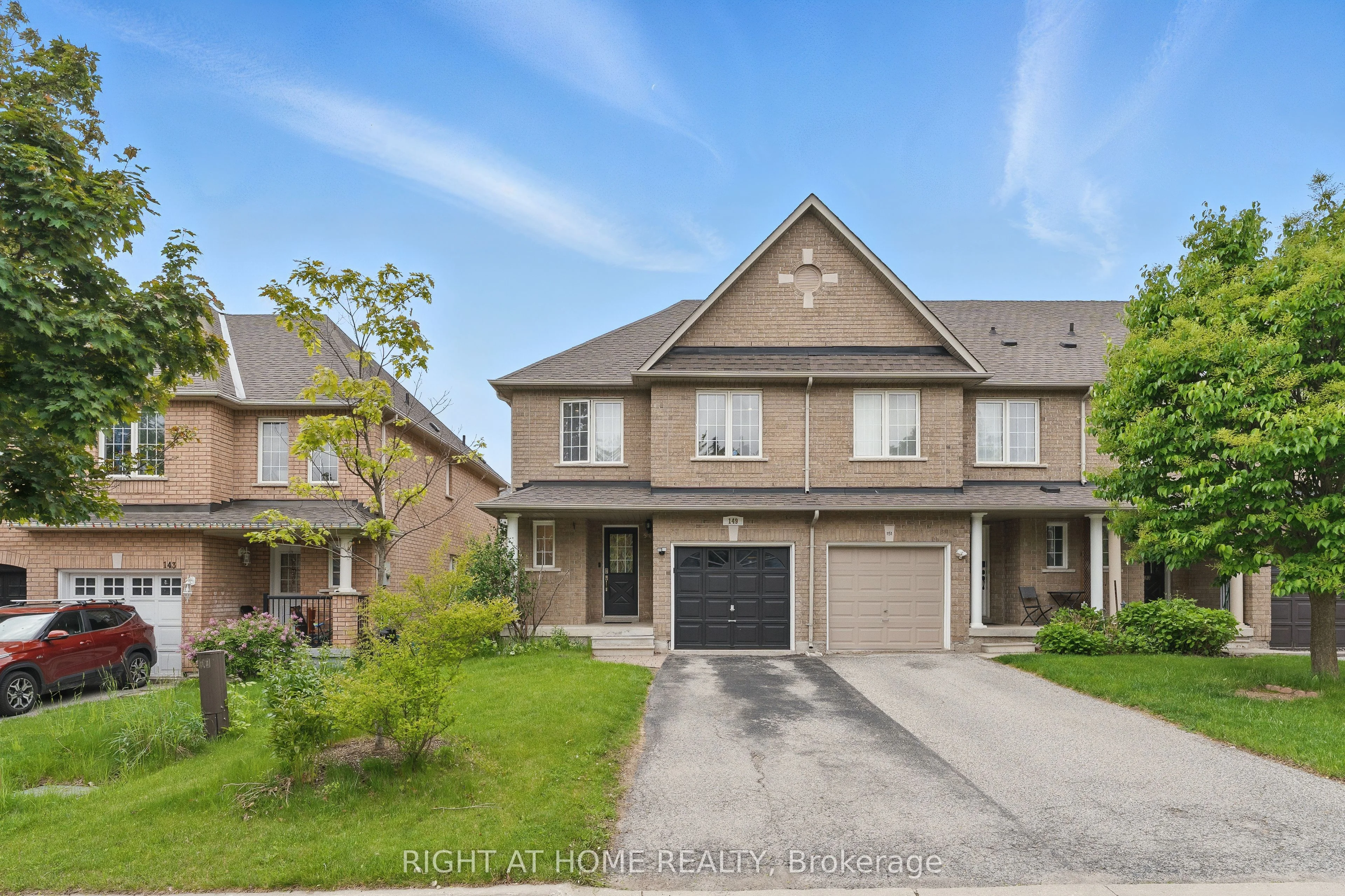 149 Coleridge Drive, Newmarket, ON L3X 2T4