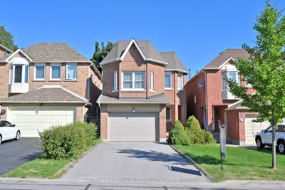 Detached in Vaughan