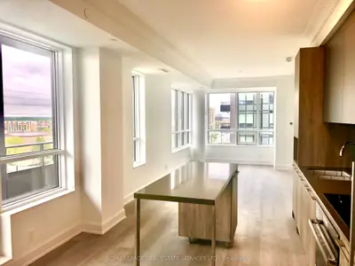 Condo Apartment in Markham