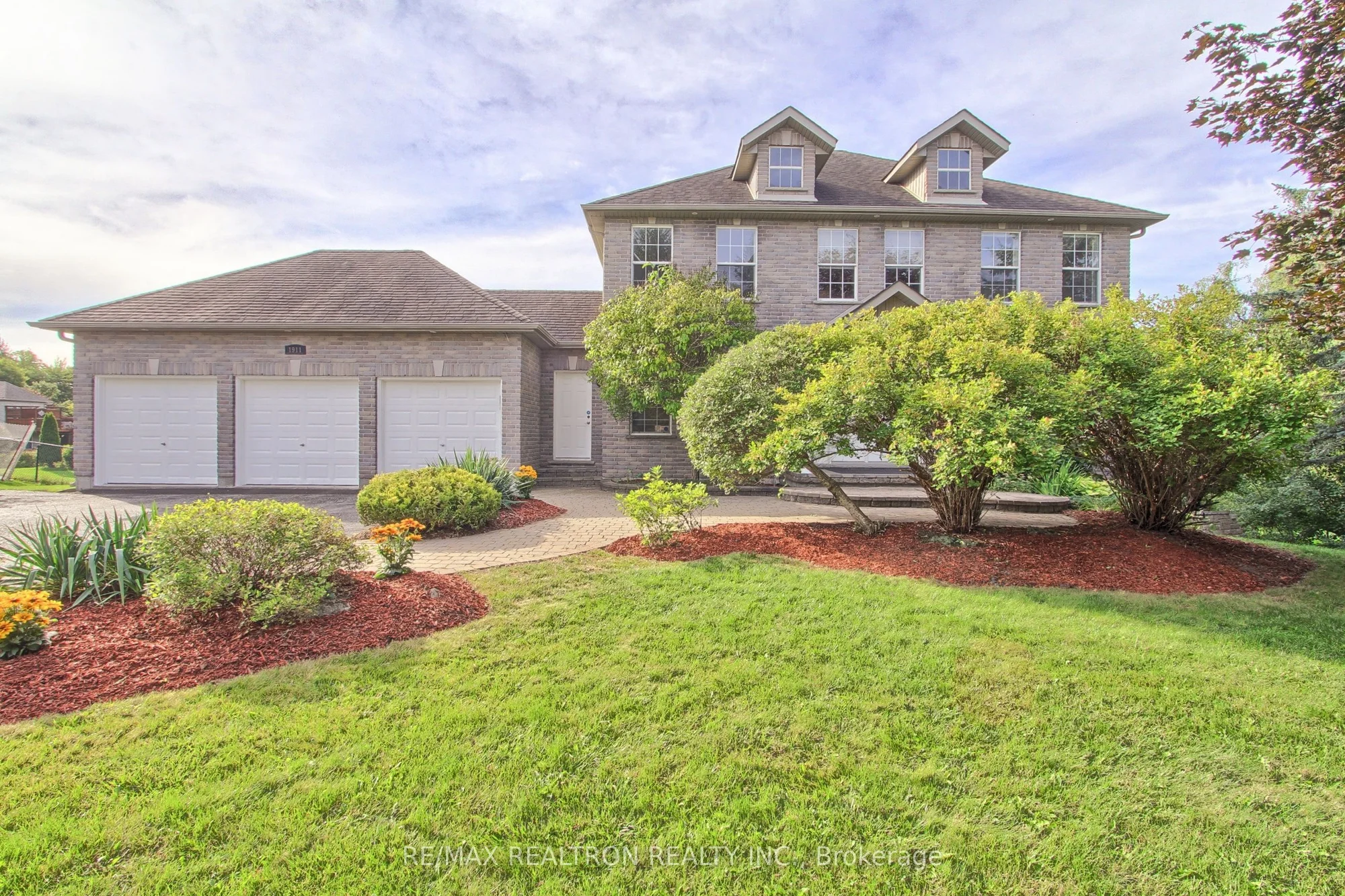 1911 Mount Albert Road, East Gwillimbury, ON L0G 1V0