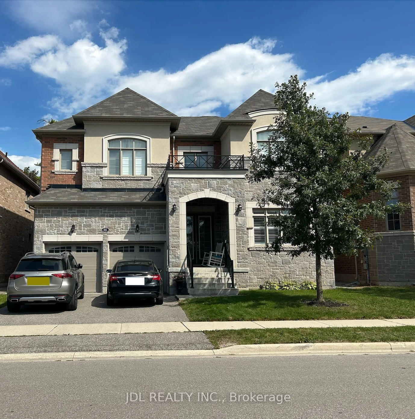 681 Mcgregor Farm Trail, Newmarket, ON L3X 0H3