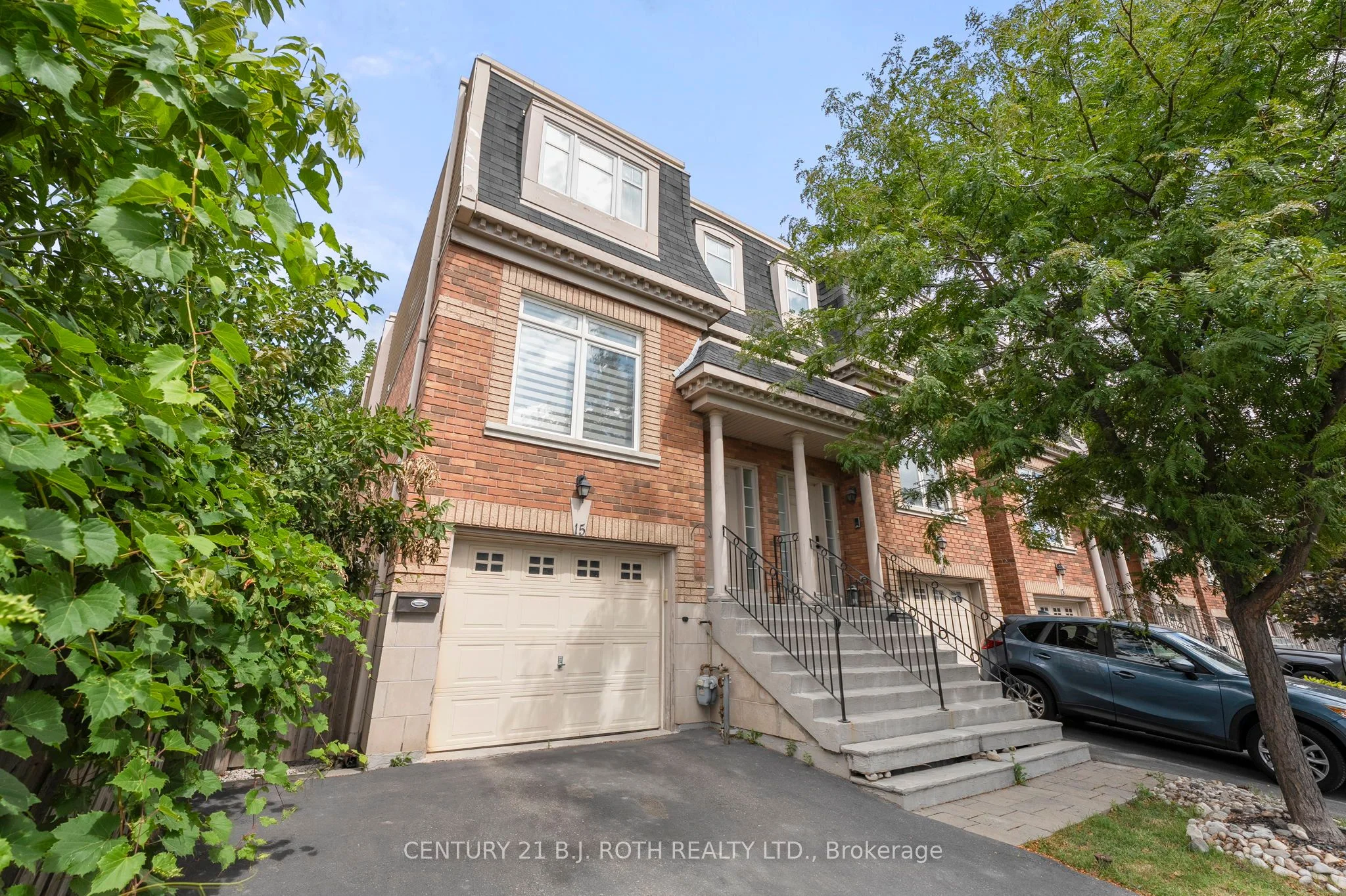 Semi-Detached in Vaughan