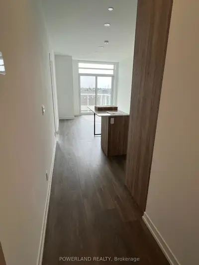 Condo Apartment in Vaughan