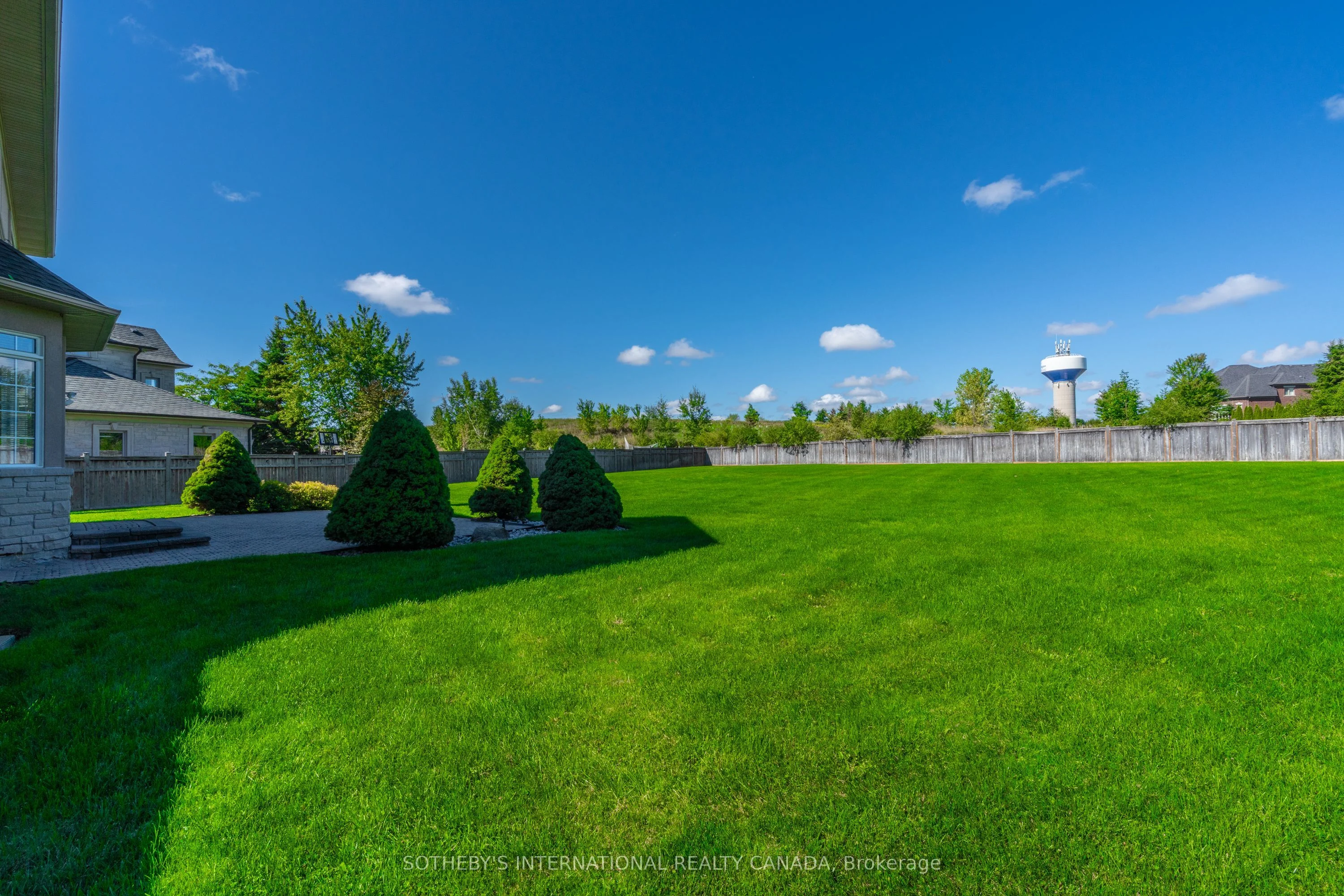 186 Weaver Court, Vaughan, On L0j 1c0