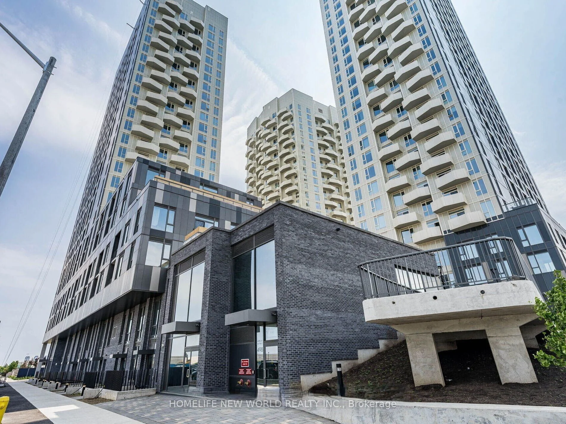 Condo Apartment in Vaughan