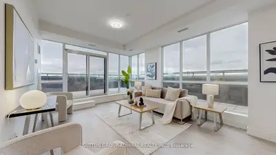 Condo Apartment in Vaughan