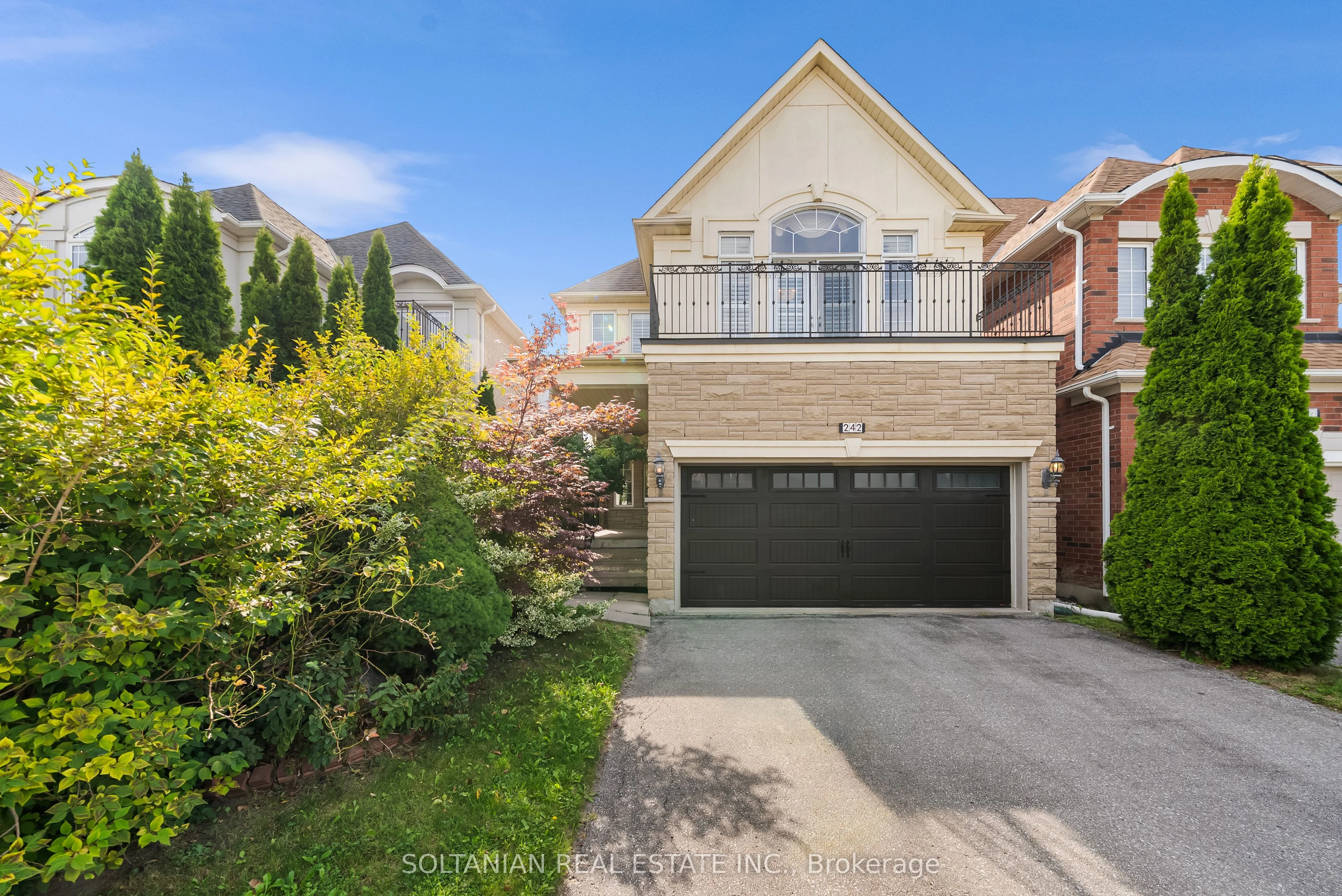242 Frank Endean Road, Richmond Hill, ON L4S 2C4