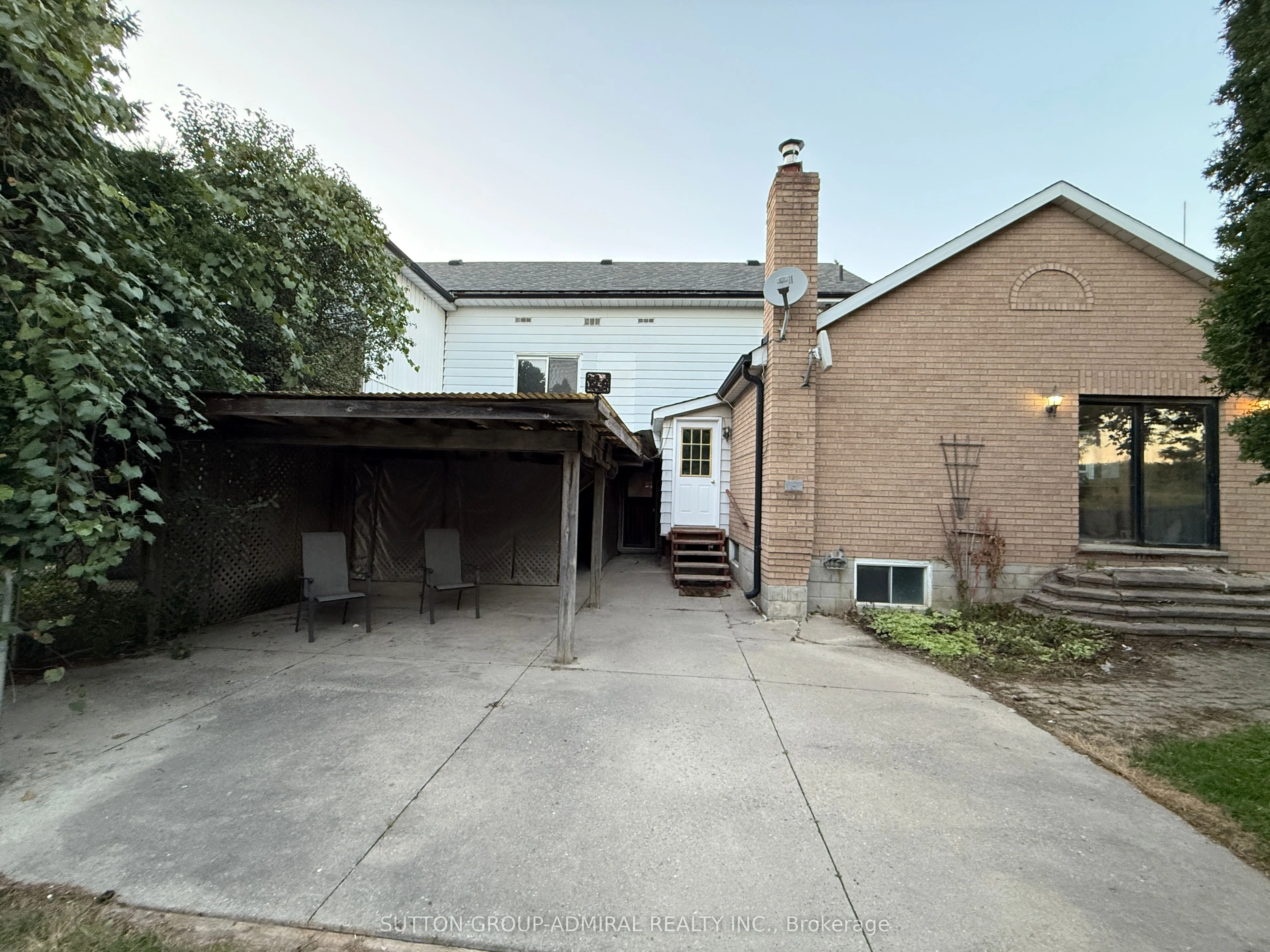 1571 19TH Avenue, Richmond Hill, ON L4S 0N9