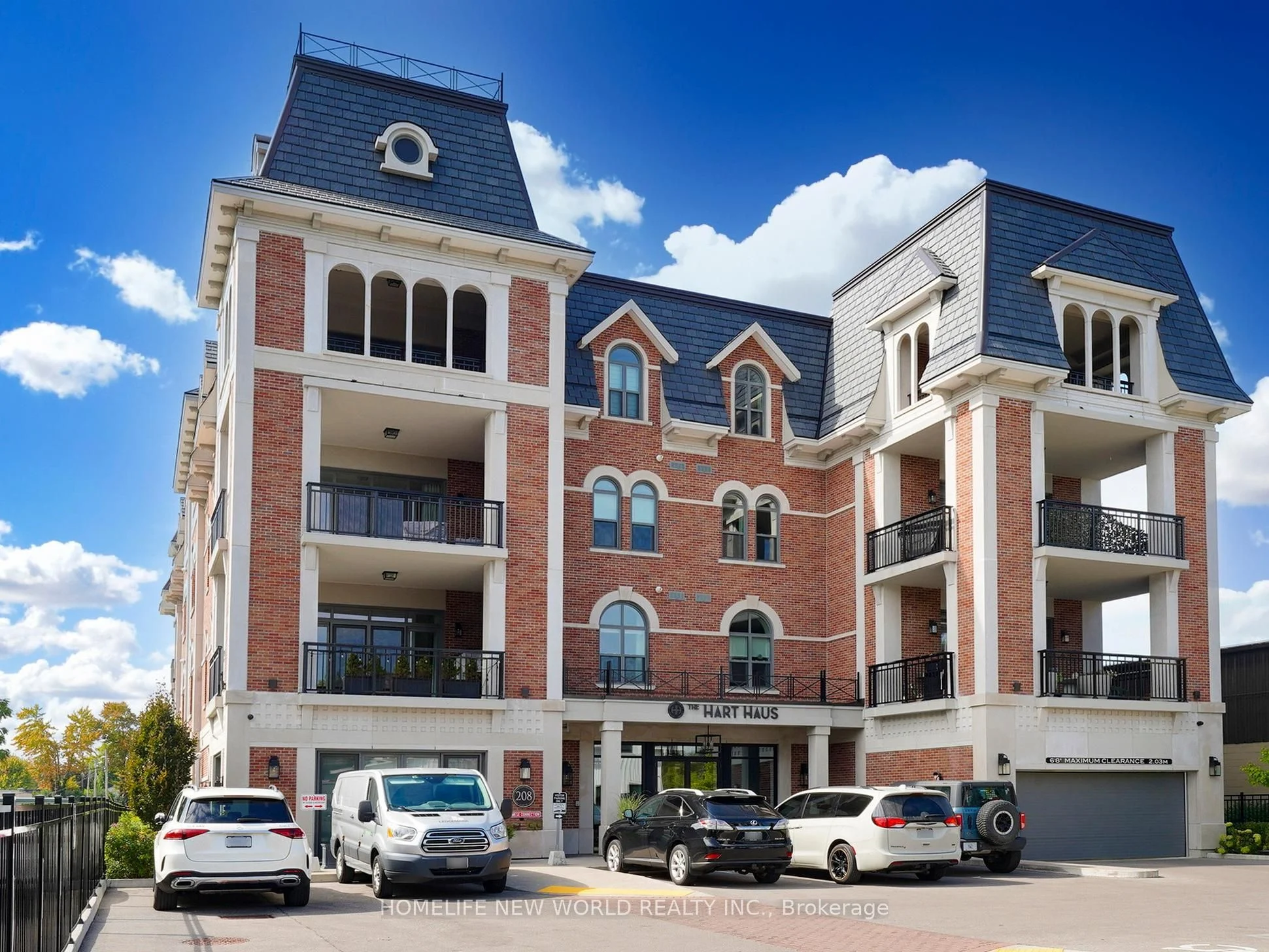 208 Main St. Unionville 401, Markham, ON L3R 6J8