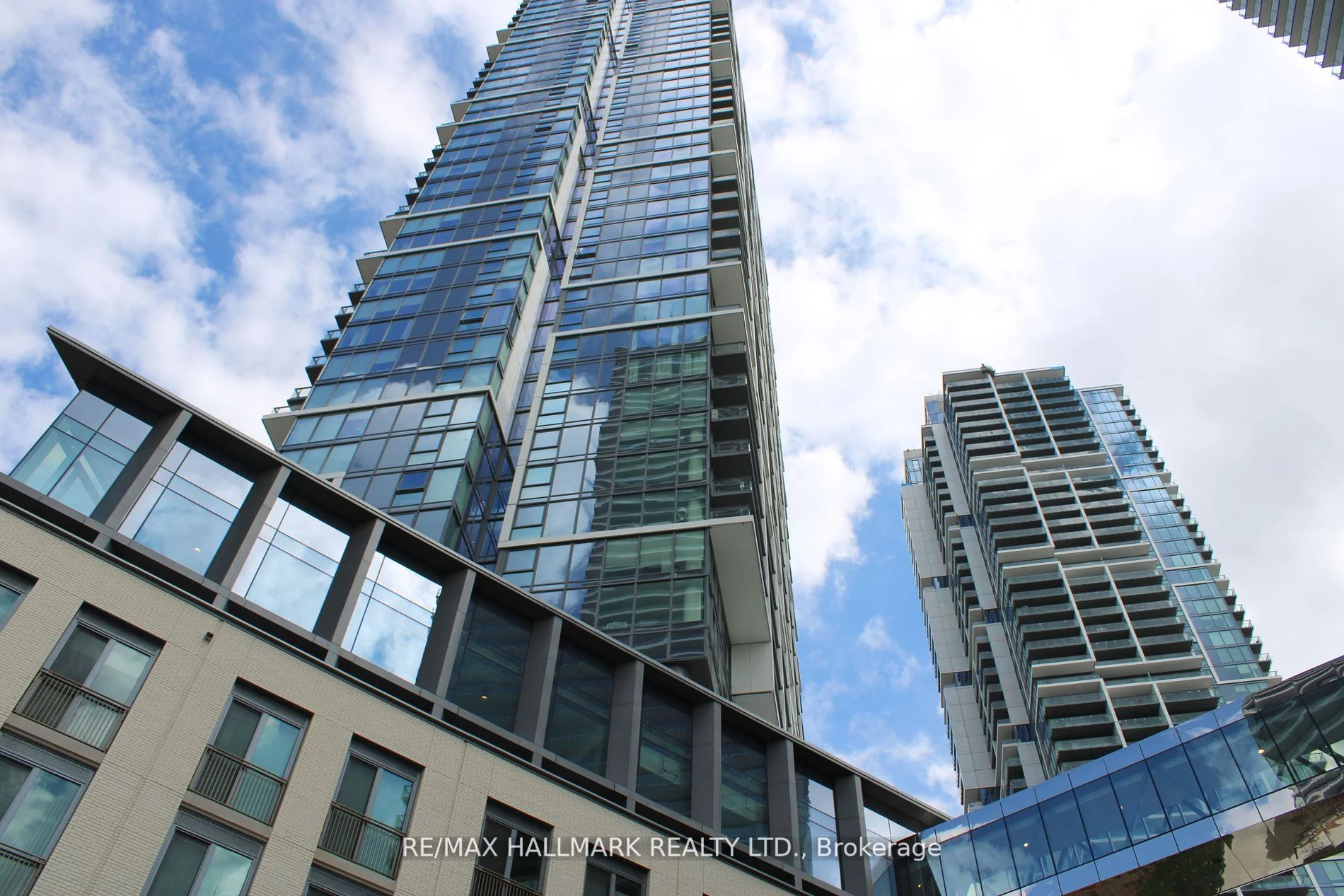 1000 portage Parkway 5008, Vaughan, ON L4K 0L1