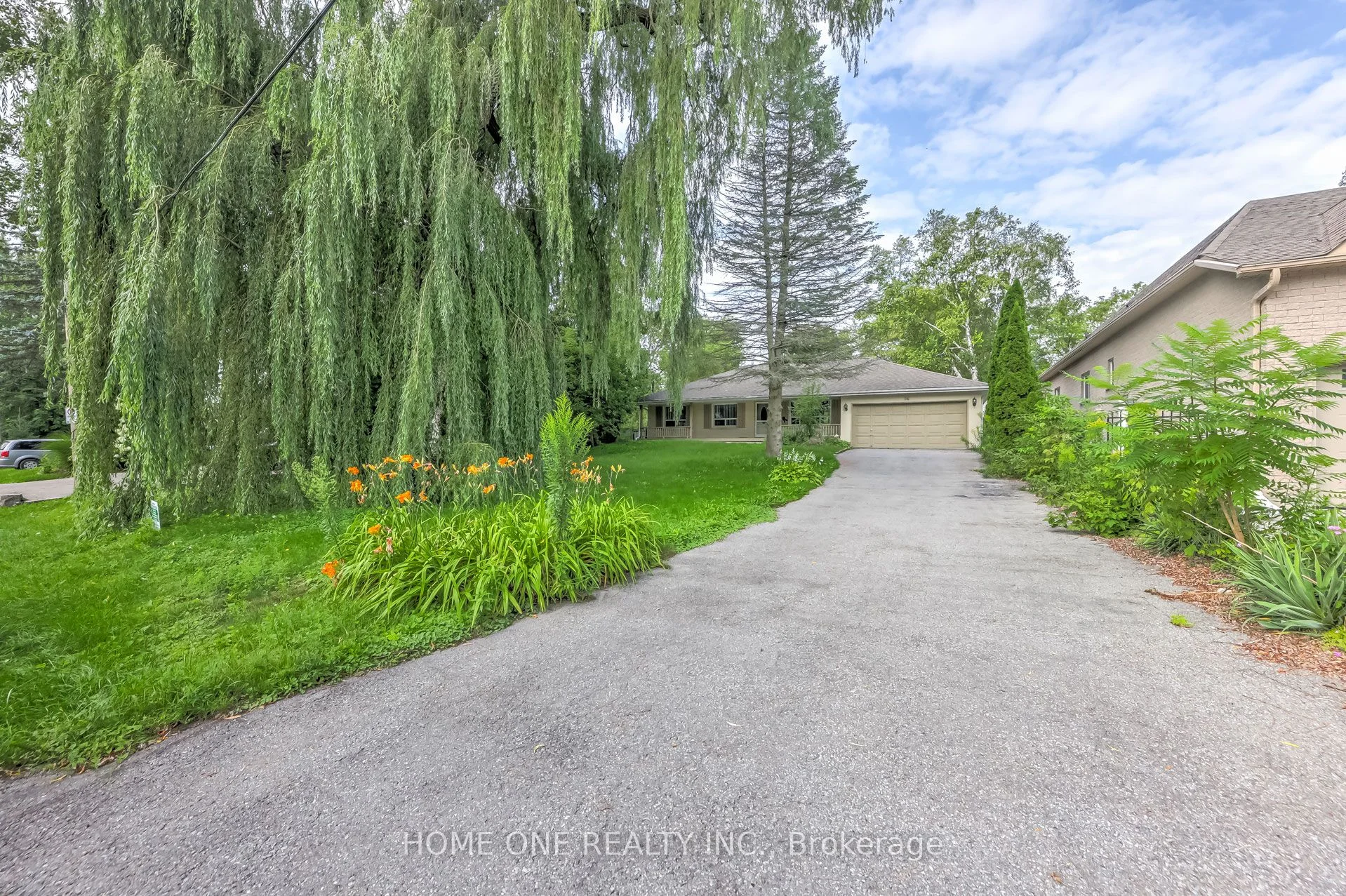 56 Fergus Avenue Main Fl, Richmond Hill, On L4e 3c1