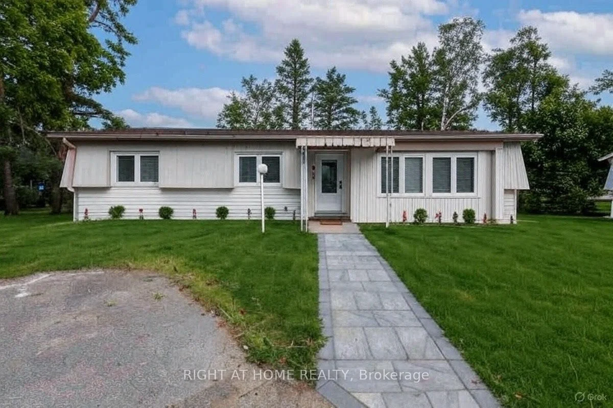 3 Mulberry Court, Innisfil, ON L9S 1N2