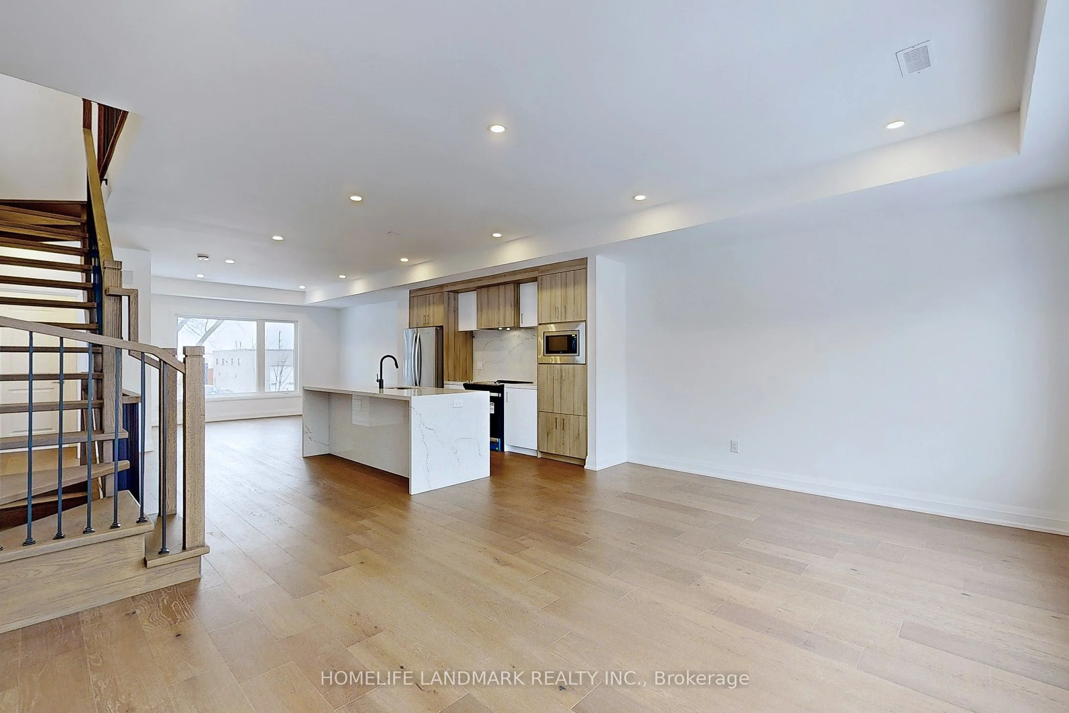 35 Persica Street Upper, Richmond Hill, On L4e 1l3