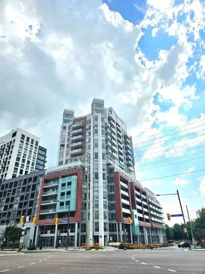 Condo Apartment in Richmond Hill