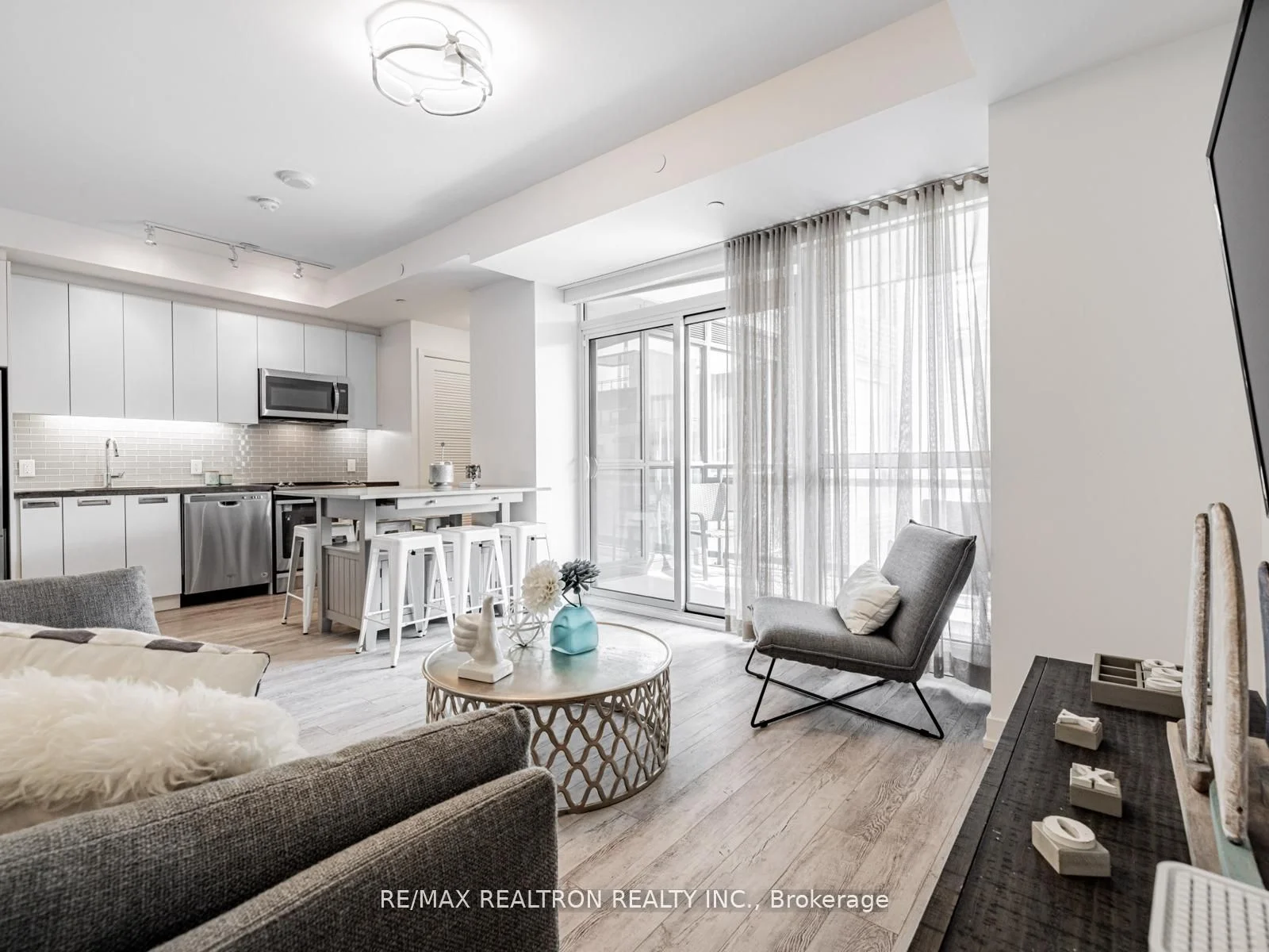 271 Sea Ray Avenue B303, Innisfil, On L9s 0j4
