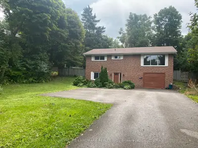 Detached in Newmarket