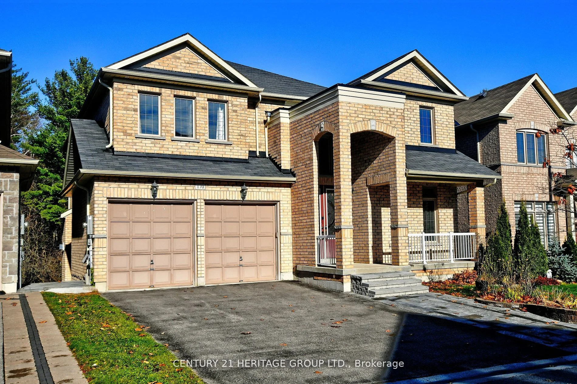 170 Art West Avenue, Newmarket, ON L3X 0C1