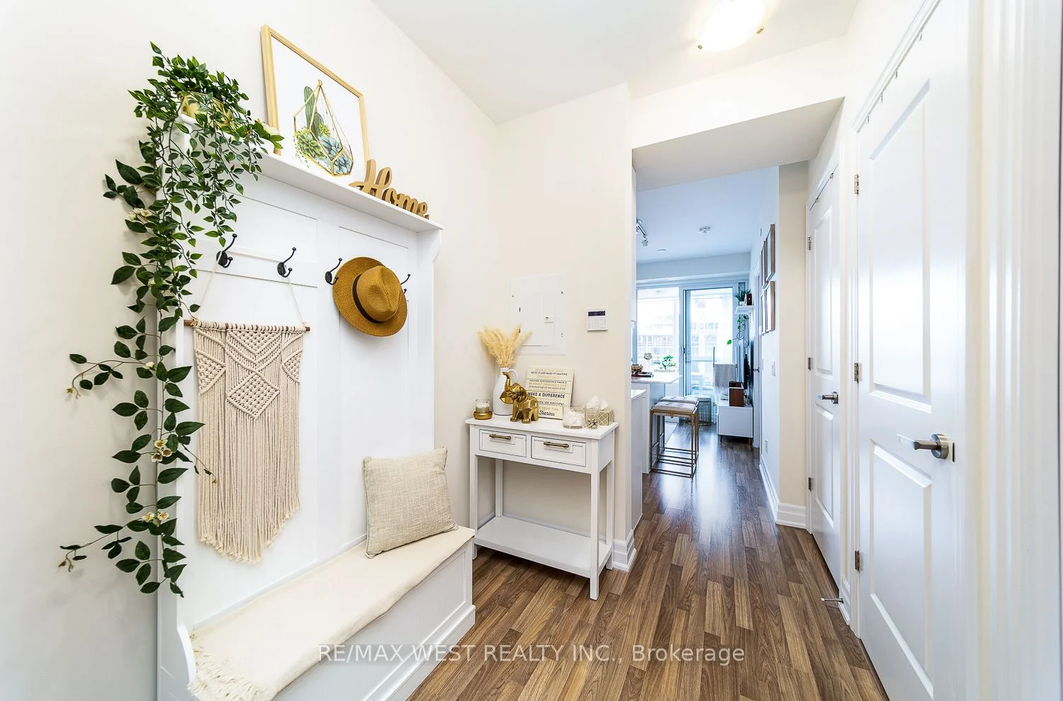 9085 Jane Street 901, Vaughan, On L4k 0l8