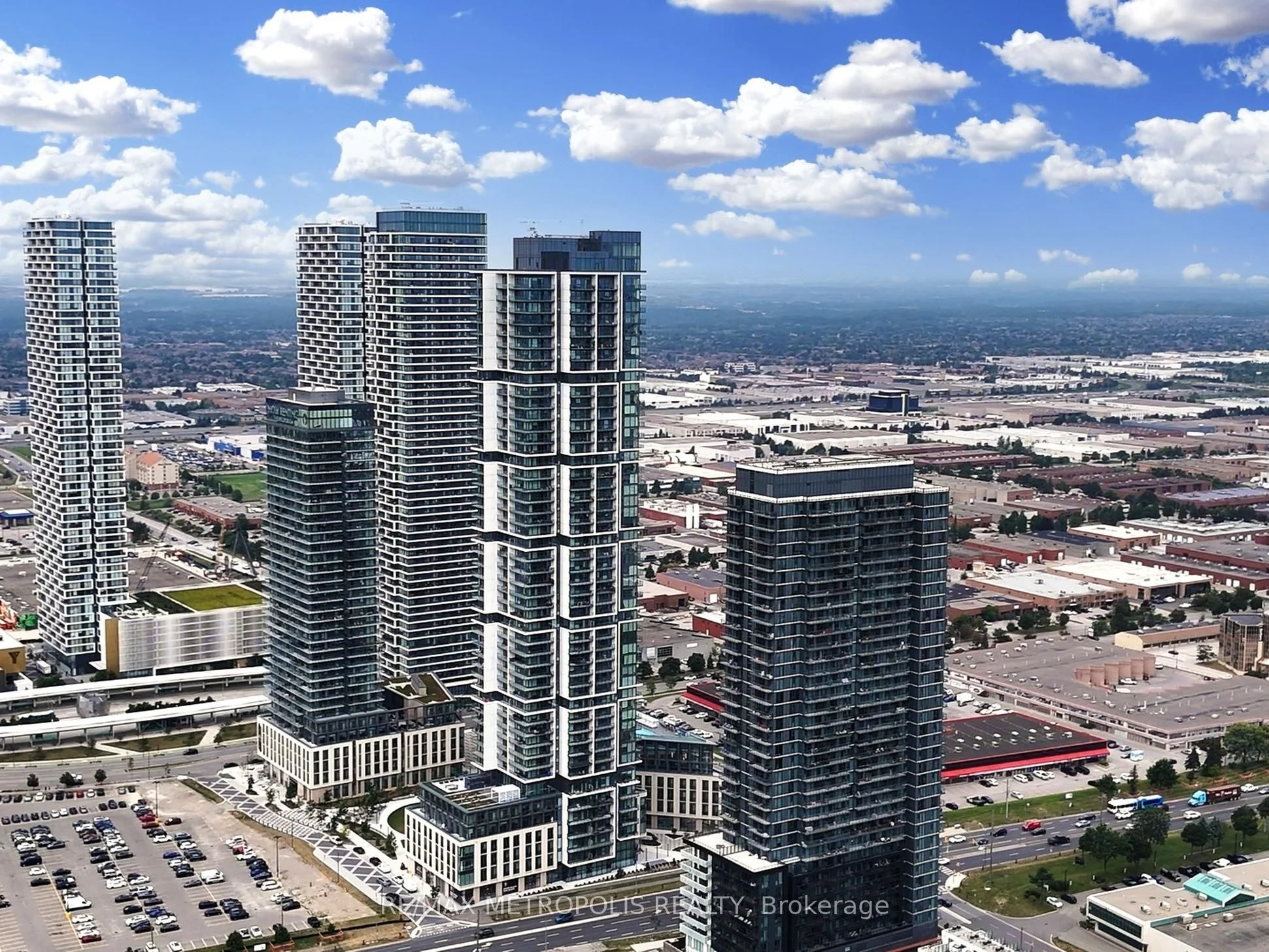 Condo Apartment in Vaughan