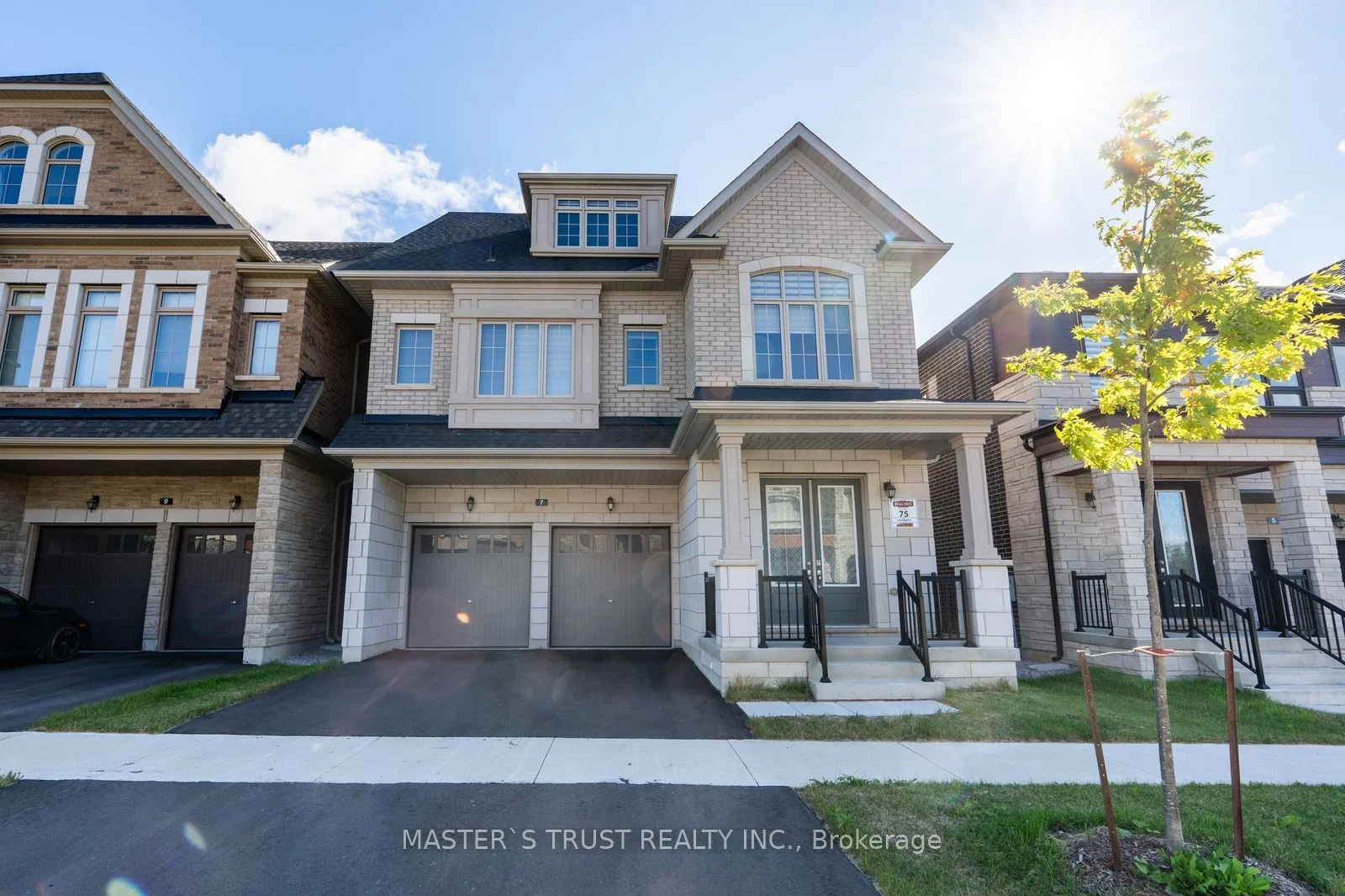7 Fauchard Street, Richmond Hill, ON L4E 1J6
