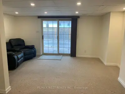 Detached in Newmarket