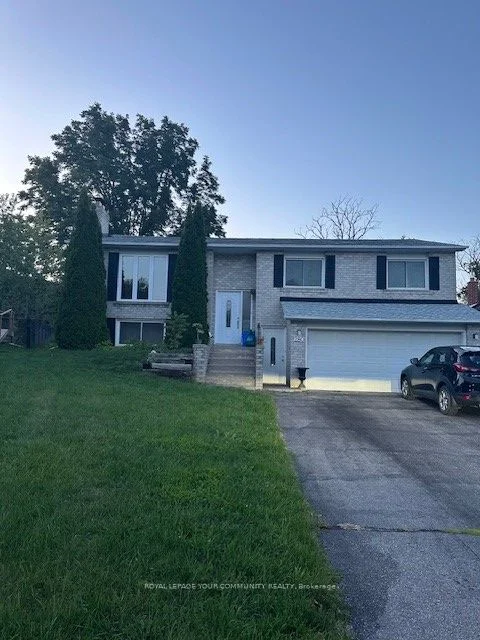 280 Plymouth Trail Main, Newmarket, ON L3Y 6G7