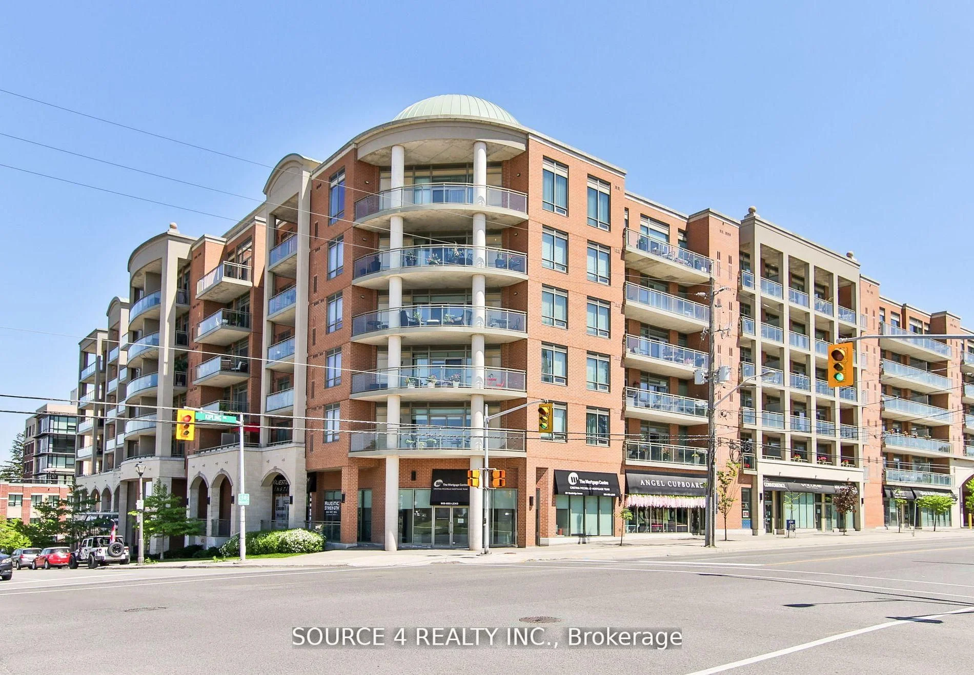 Condo Apartment in Vaughan