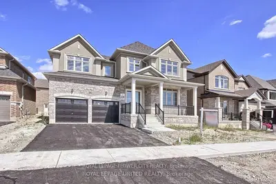 Detached in Innisfil