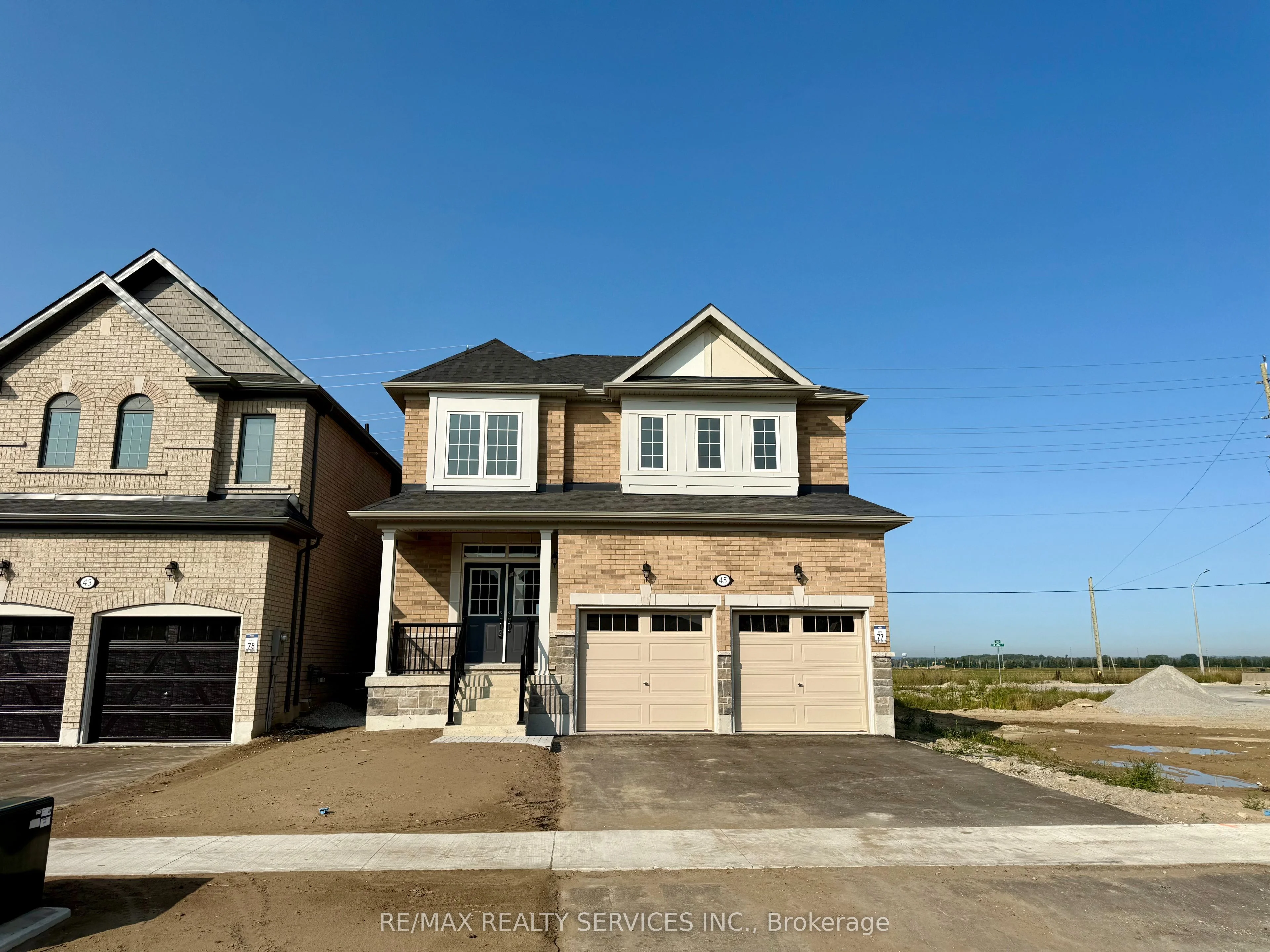 45 Fenn Crescent, New Tecumseth, ON L9R 0X3