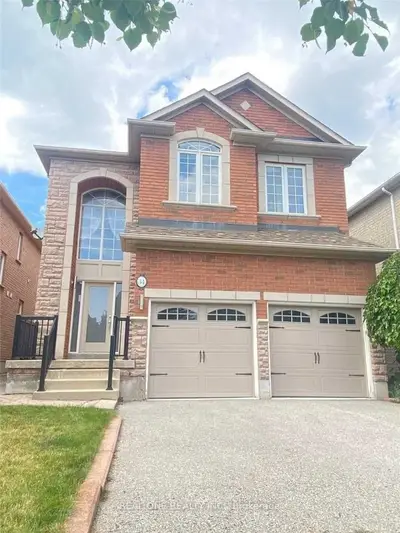 34 Edelweiss Avenue 2 Bedrooms, Richmond Hill, ON L4E 4L8