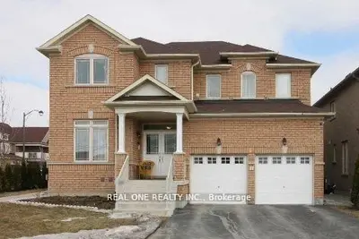 Detached in Richmond Hill