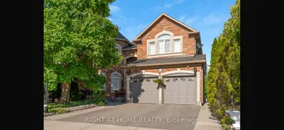 Detached in Richmond Hill