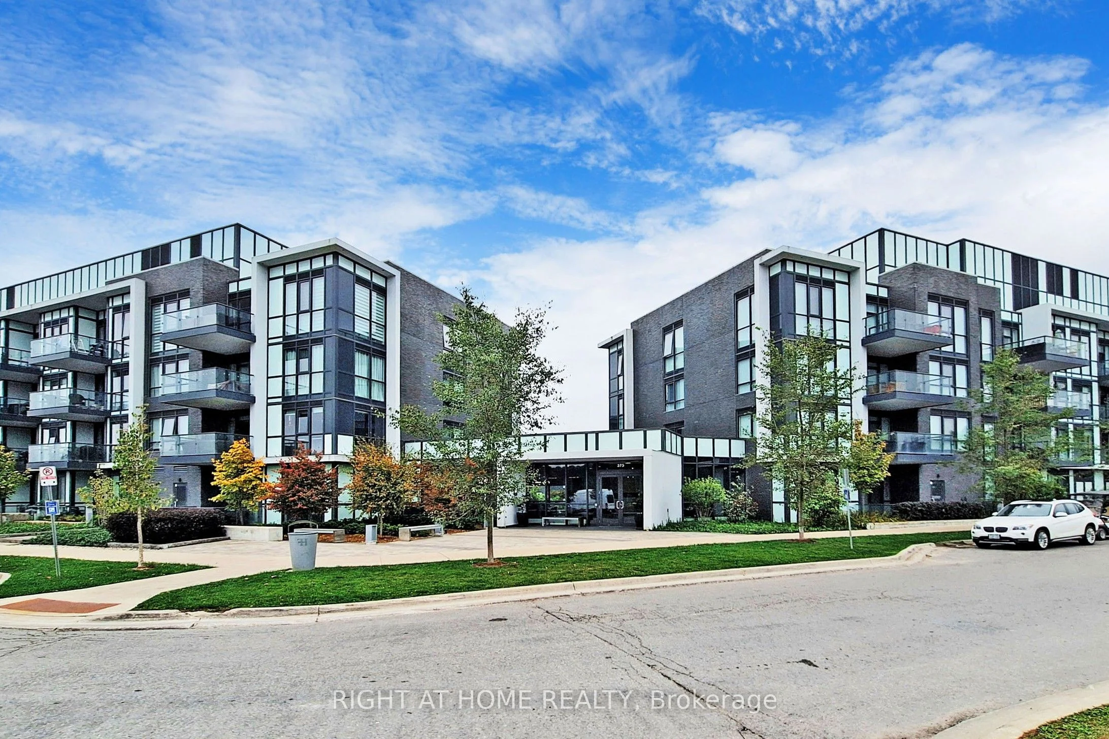 375 Sea Ray Avenue 123, Innisfil, ON L9S 0N9