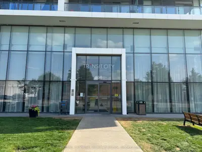 Condo Apartment in Vaughan