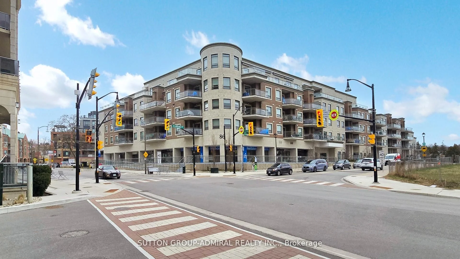 86 Woodbridge Avenue 225, Vaughan, ON L4L 0E4
