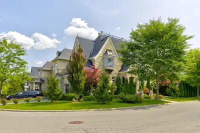 Att/Row/Townhouse in King