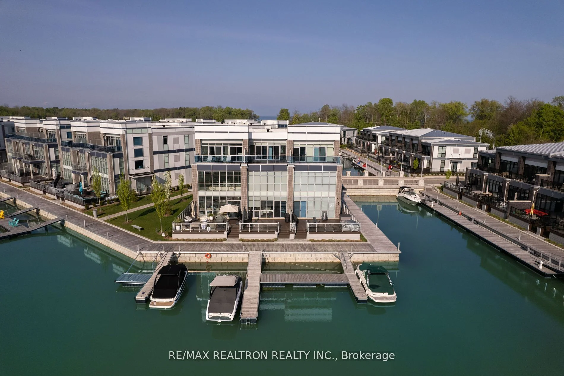3700 Mangusta Court, Innisfil, ON L9S 0L5