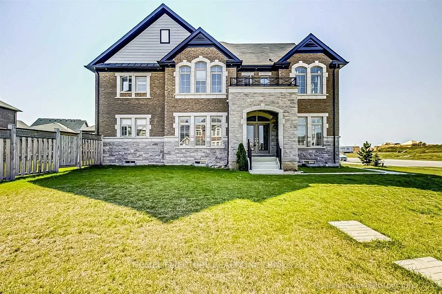 1589 Angus Street, Innisfil, ON L9S 0J9