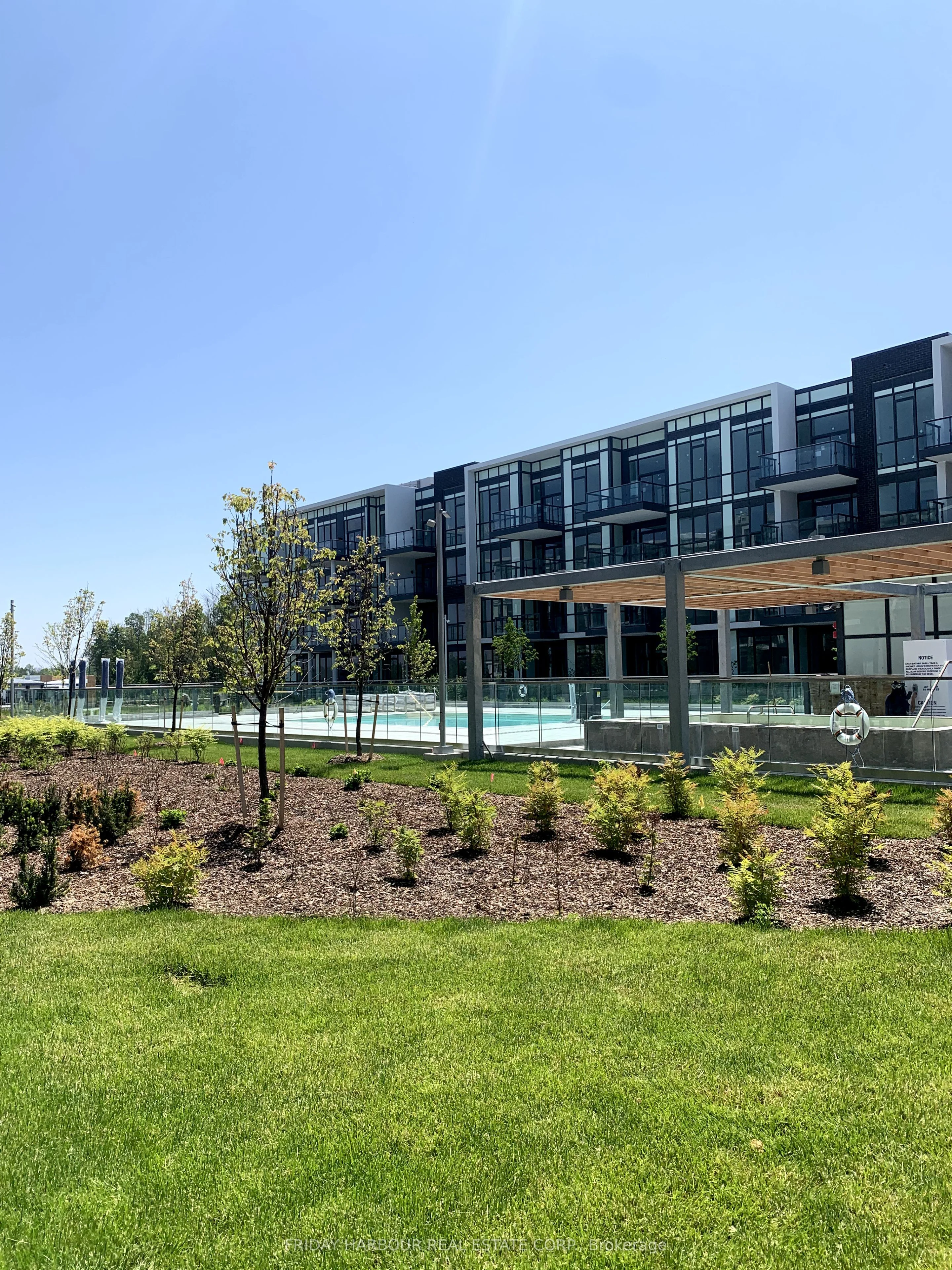 415 Sea Ray Avenue S 102, Innisfil, ON L9S 0R5