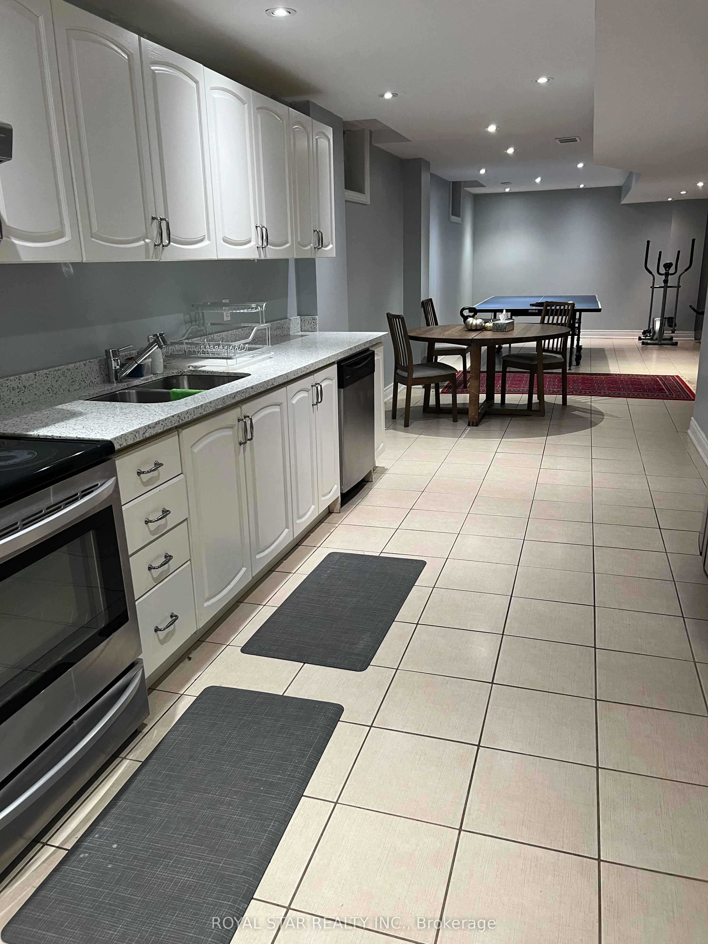 34 Malden Street, Vaughan, ON L4L 8J3