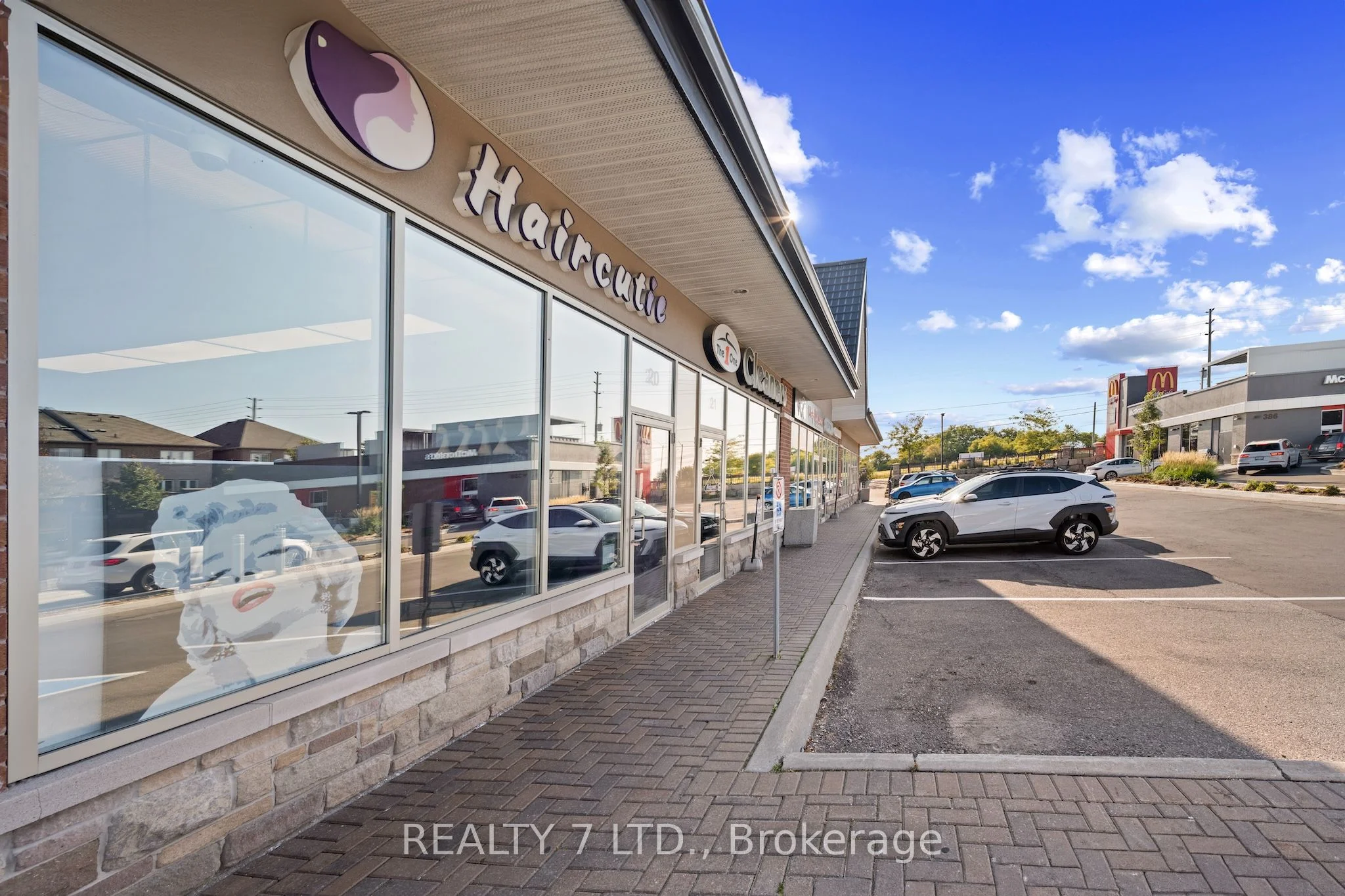 380 Tower Hill Road 20, Richmond Hill, ON L4E 0T8