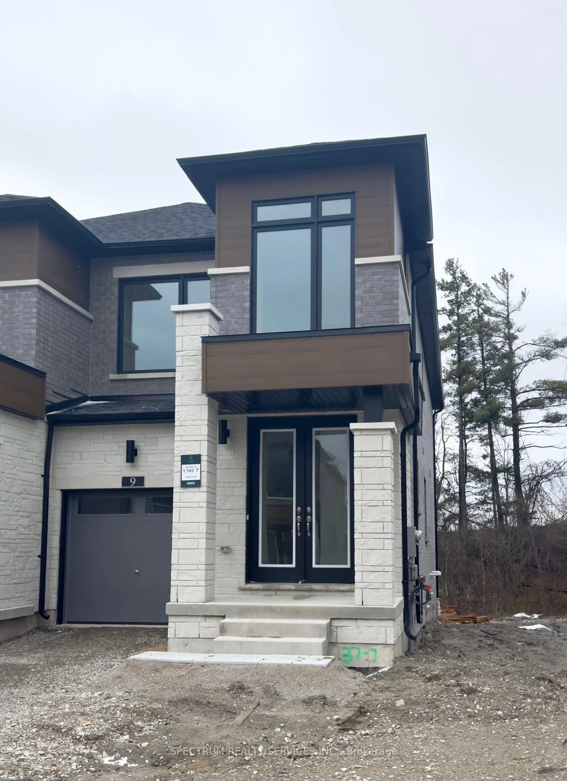 9 Rumi Court BLock 37 Unit 7, Vaughan, ON L6A 5E5