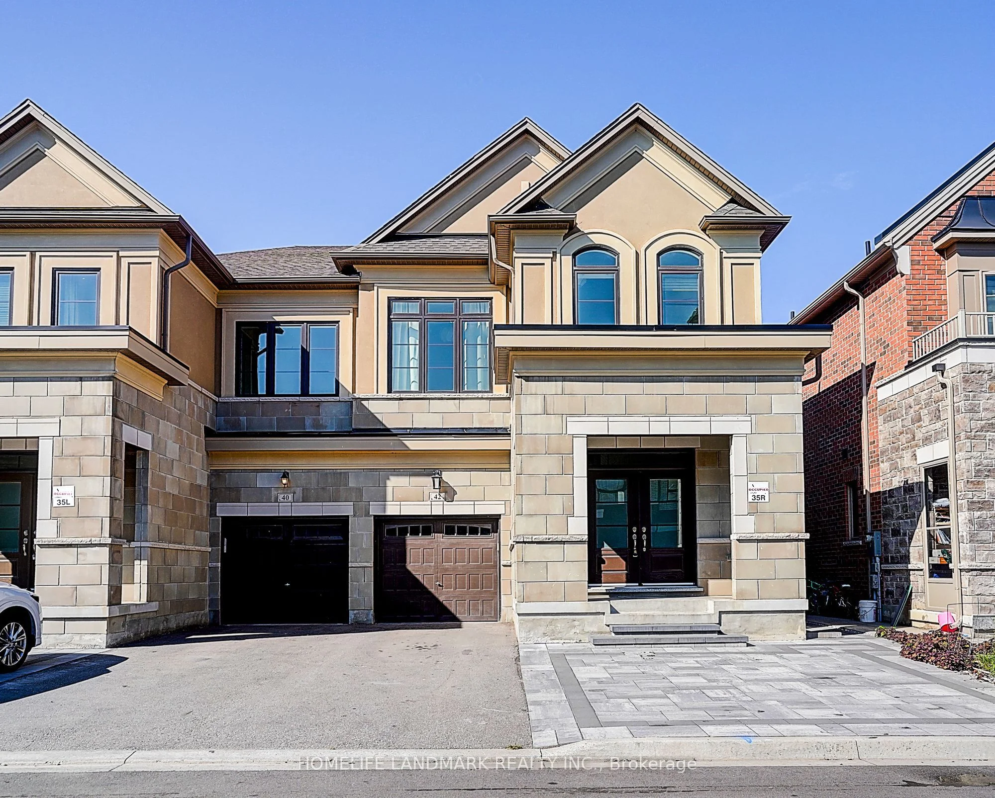 Semi-Detached in Richmond Hill